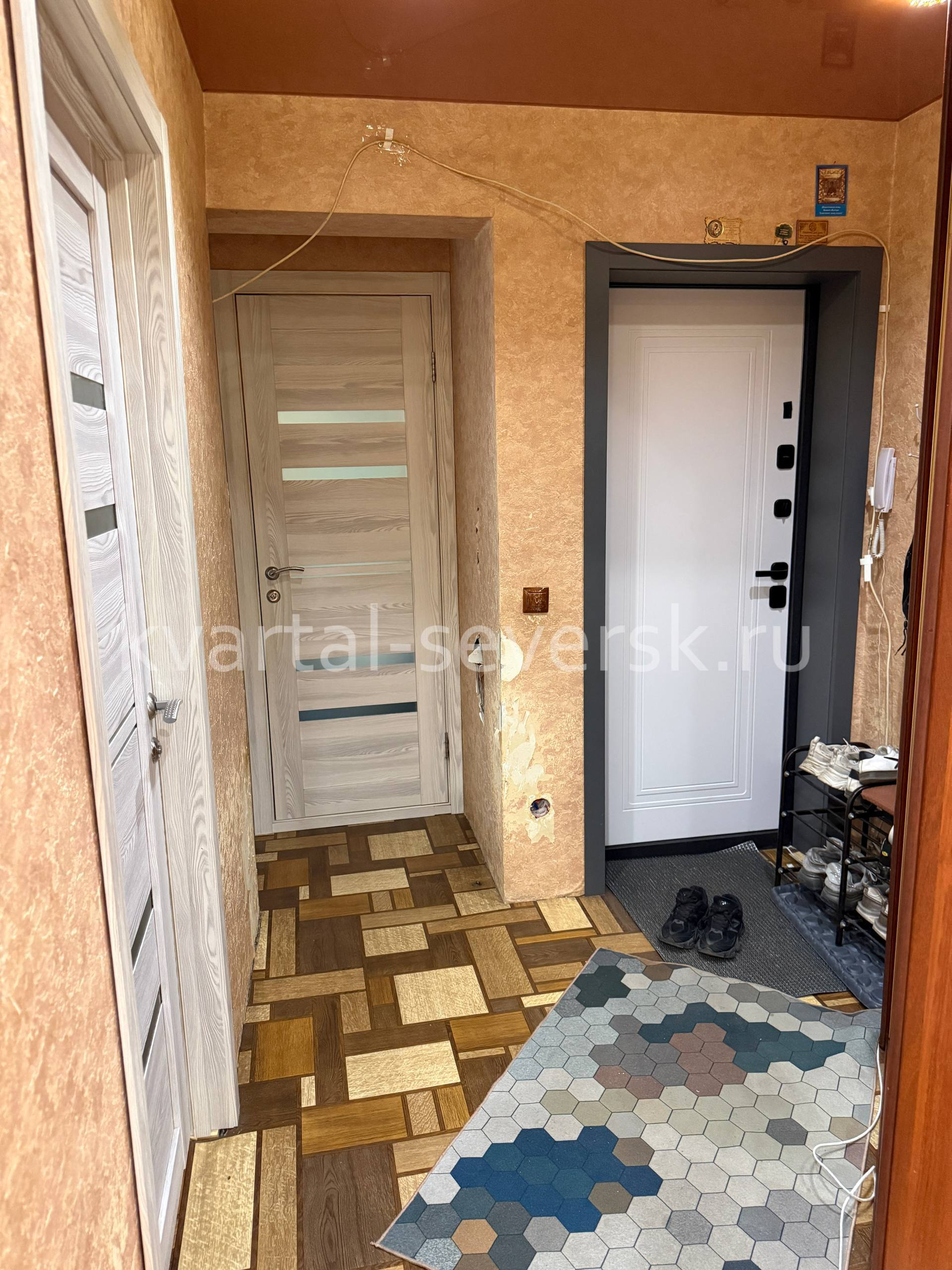 Продажа 3 к. квартиры в г. Северске на ул. Крупской, д. 8 — 54 м², 1/5 эт.