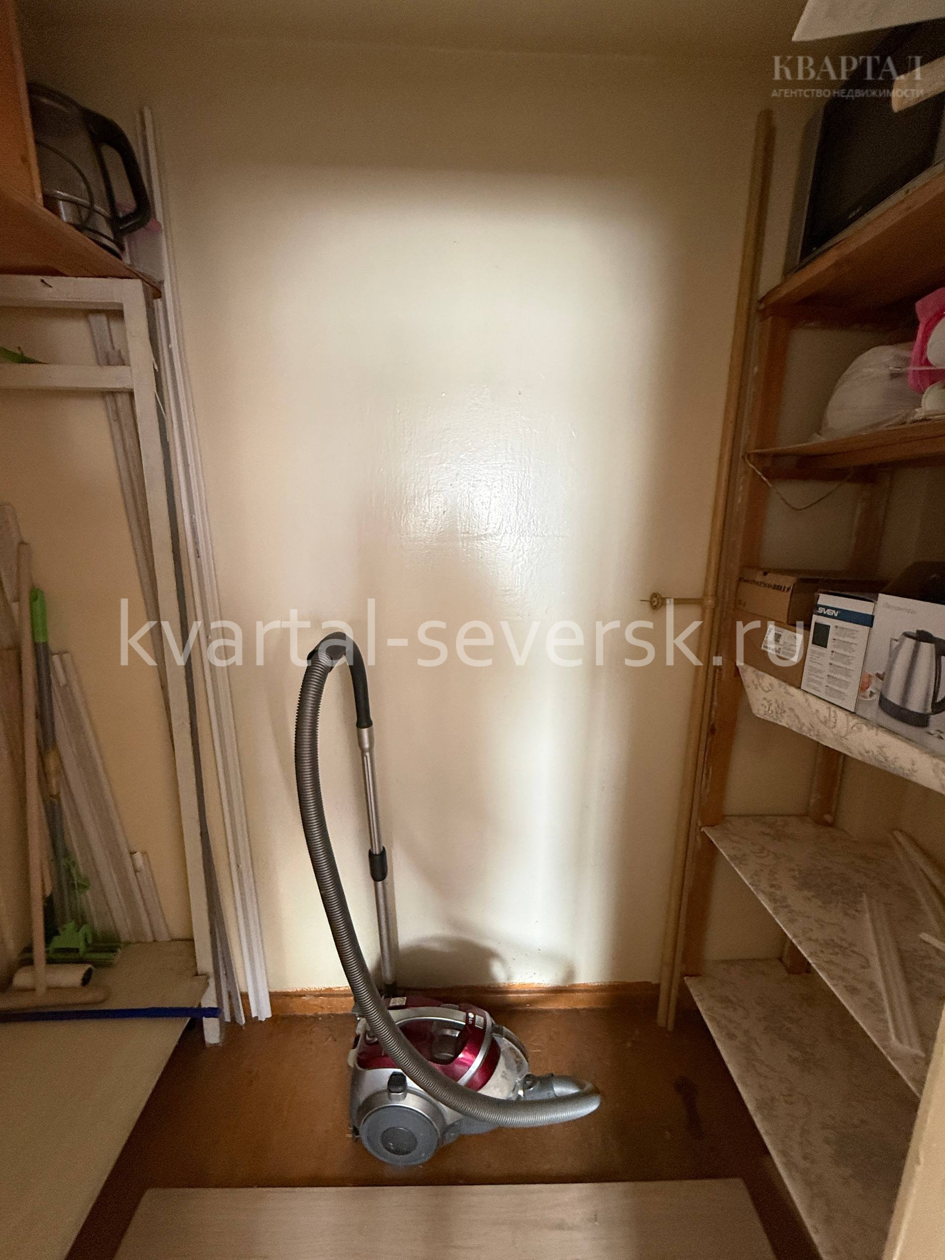 2 к. квартира в г. Северске на пр-кт. Коммунистический, д. 80 — 44.2 м²,5/5 эт