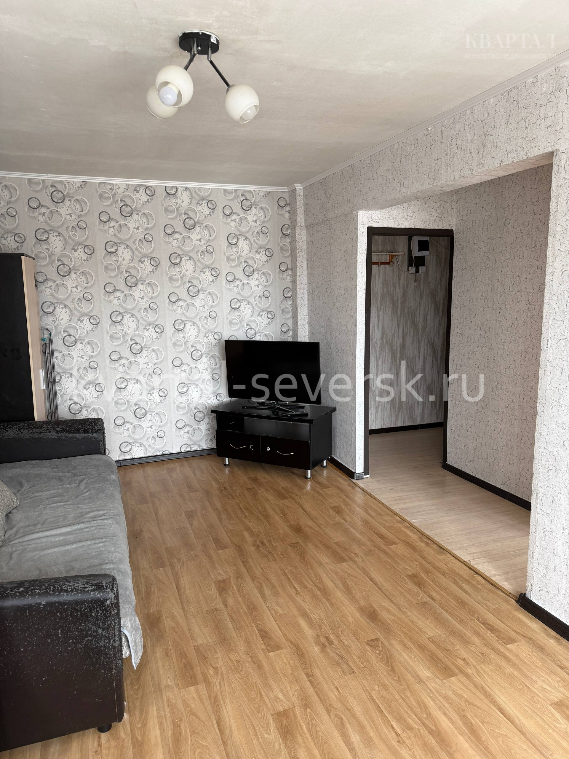2 к. квартира в г. Северске на пр-кт. Коммунистический, д. 80 — 44.2 м²,5/5 эт