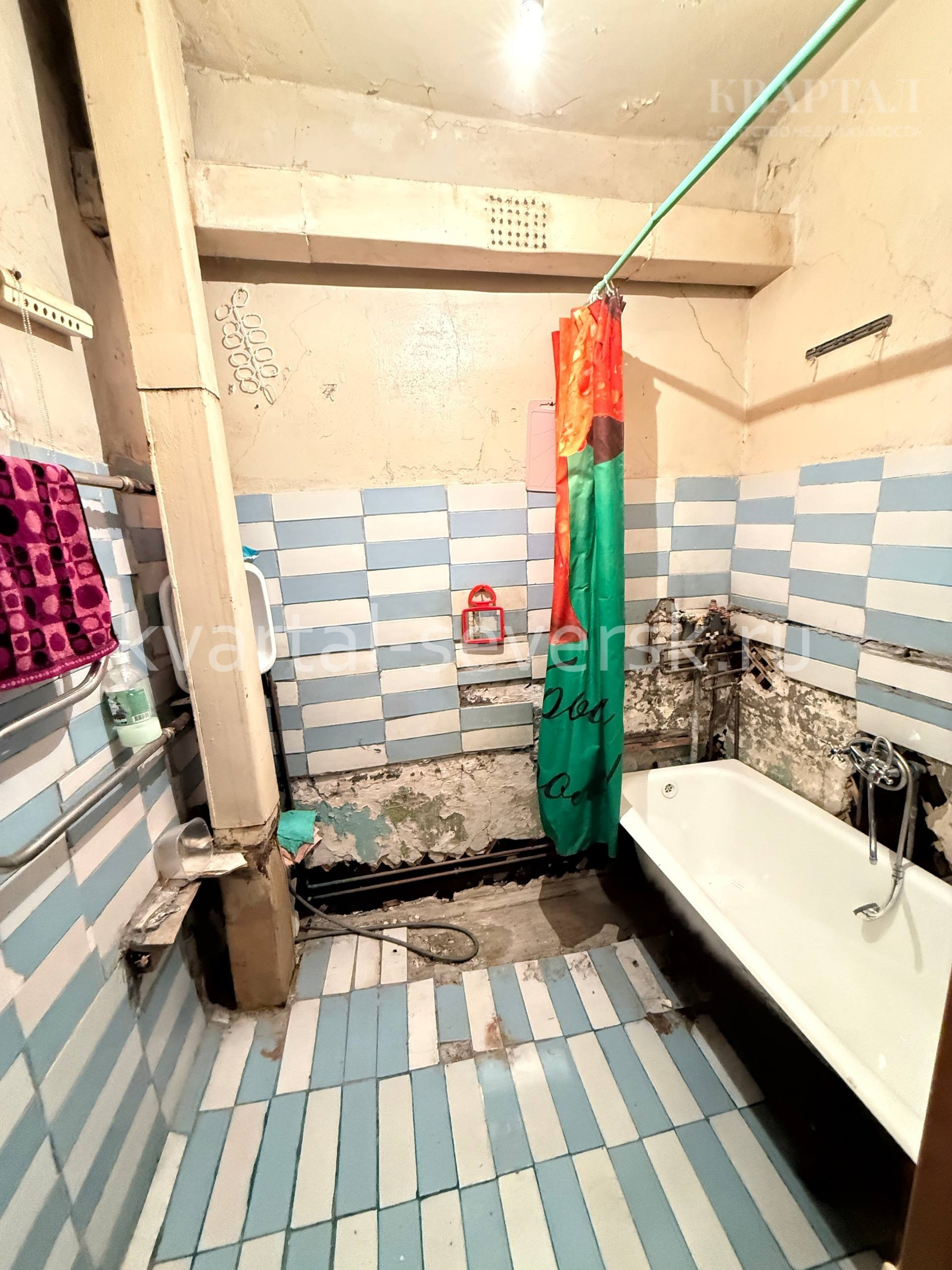 Продажа 3 к. квартиры в г. Северске на ул. Комсомольская, д. 22А — 79.5 м², 2/2 эт.
