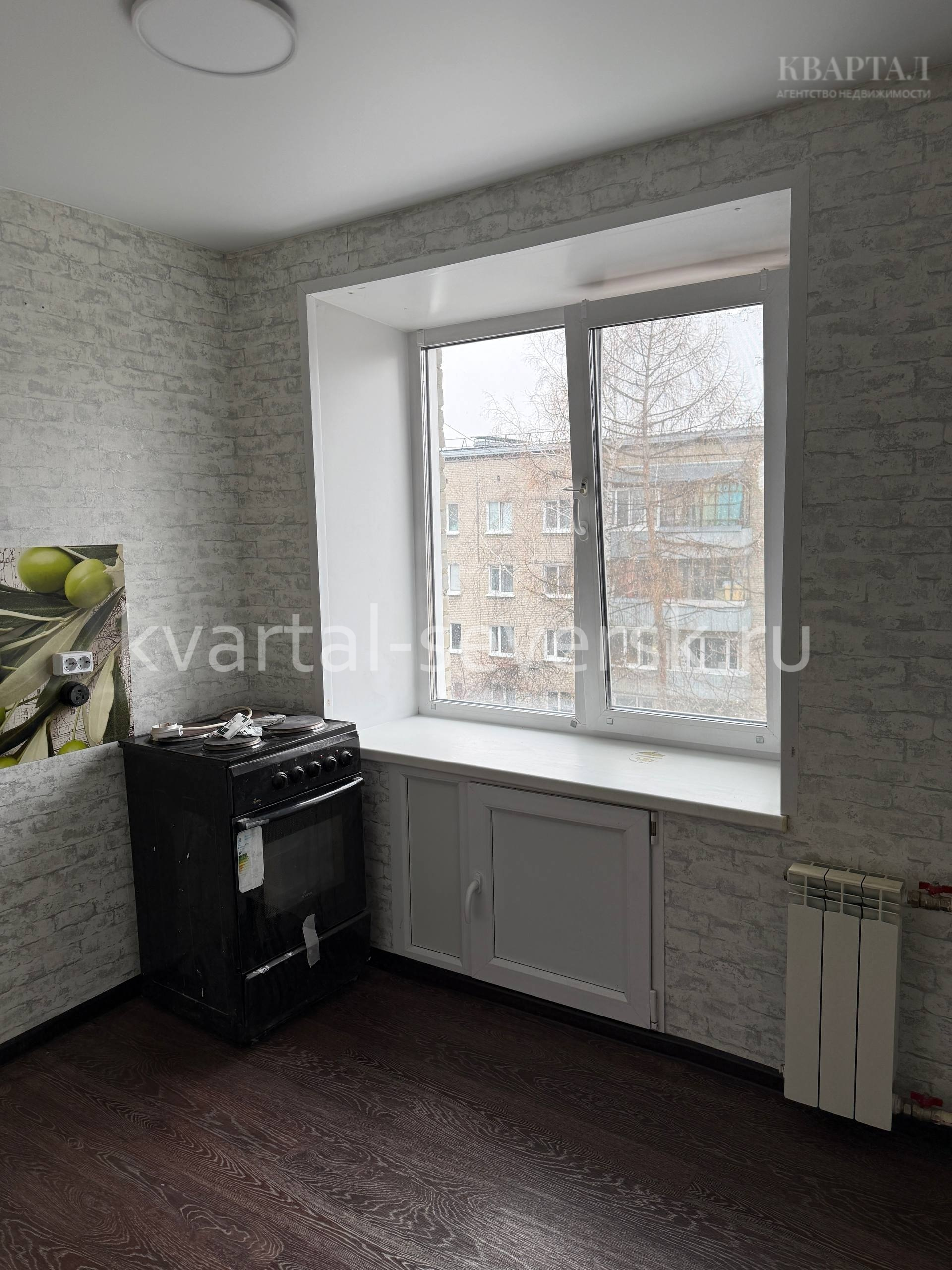 2 к. квартира в г. Северске на ул. Калинина, д. 97 —  41.9 м², 5/5 эт.