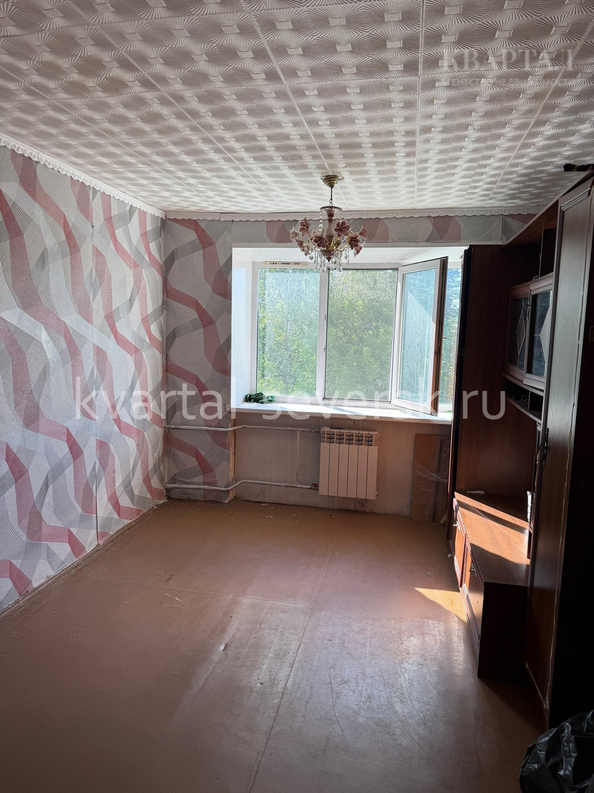 Продажа комнаты в общежитии в г. Северске на ул. Крупской, д. 14А — 13.2 м², 4/5 эт.